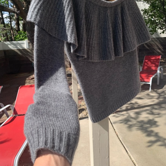 Aqua 100% cashmere grey sweater one sleeve XS - Picture 5 of 14